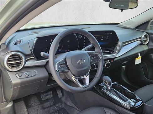 New 2026 Chevrolet Trax ACTIV image 3