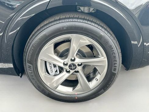 Certified 2026 Genesis GV70 2.5T Advanced image 23