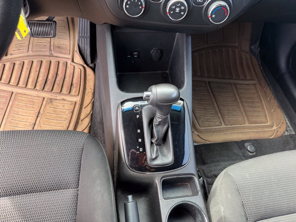 Used 2017 Kia Forte LX FWD image 20