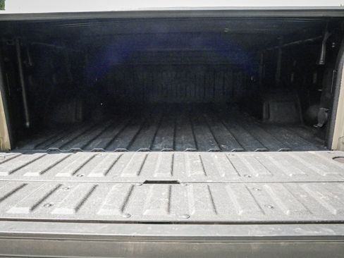 Used 2023 GMC Sierra 1500 AT4 w/ AT4 Premium Package AWD/4WD image 32