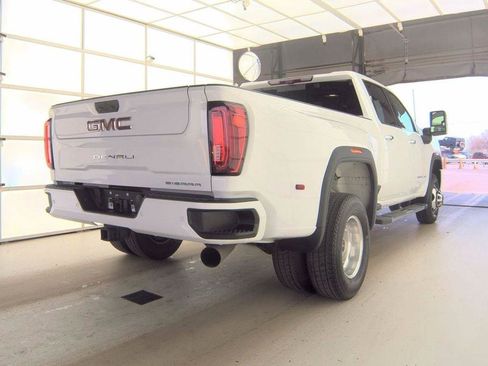 Used 2021 GMC Sierra 3500 Denali w/ Denali Ultimate Package AWD/4WD image 8