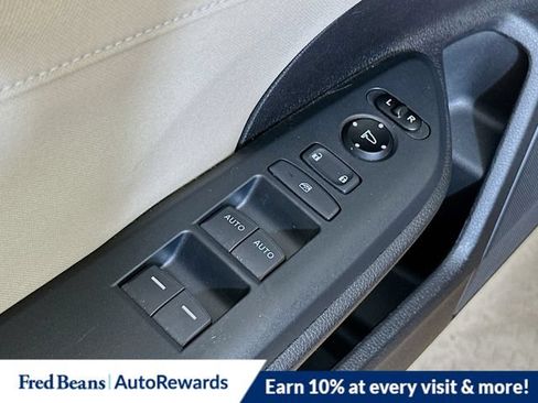 Used 2020 Honda Civic EX image 9