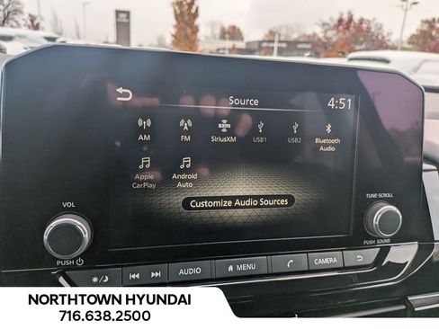 Used 2025 Nissan Pathfinder SV image 22