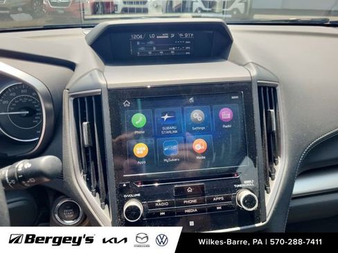 Used 2022 Subaru Impreza 2.0i Limited image 24