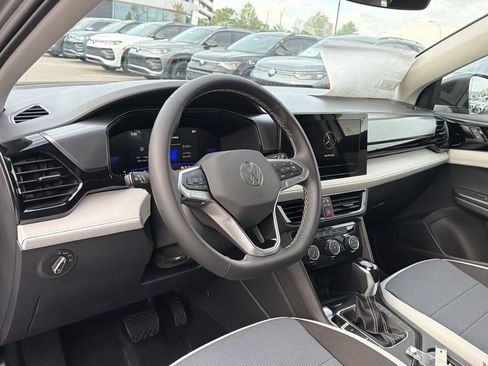 New 2026 Volkswagen Taos S image 10