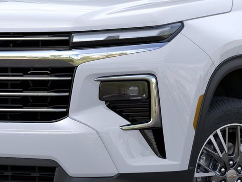 New 2026 Chevrolet Traverse LT w/ Driver Confidence Package FWD image 10