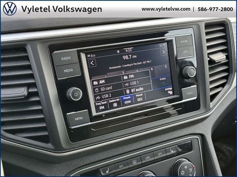 Used 2023 Volkswagen Atlas Cross Sport SE image 25