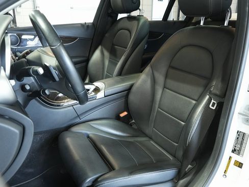 Used 2016 Mercedes-Benz C 300 4MATIC Sedan image 21