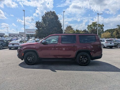 New 2025 Jeep Wagoneer Series II w/ Convenience Group I image 8