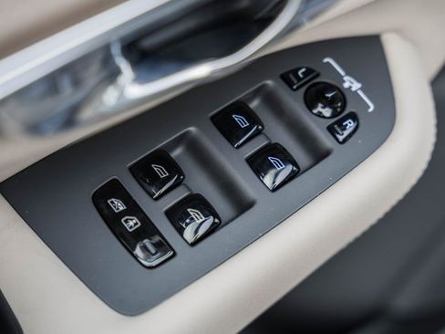 New 2026 Volvo XC90 T8 Plus image 38