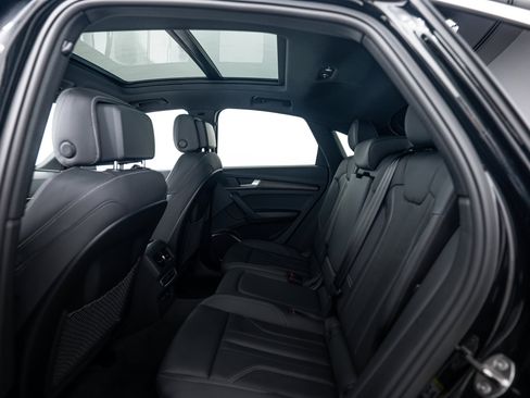 Certified 2025 Audi Q5 2.0T Premium image 17