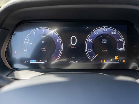 Used 2021 Jeep Grand Cherokee L Limited AWD/4WD image 12