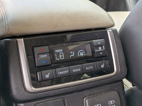 Used 2020 Subaru Ascent Limited w/ Technology Package AWD/4WD image 17