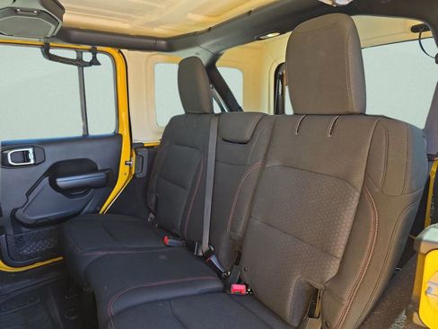 Used 2018 Jeep Wrangler Unlimited Rubicon image 19