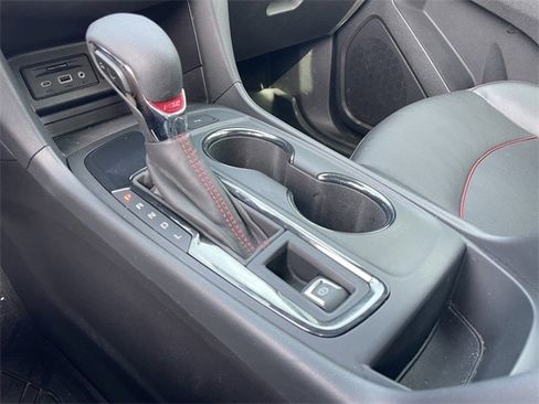 Used 2024 Chevrolet Equinox RS w/ RS Leather Package image 21