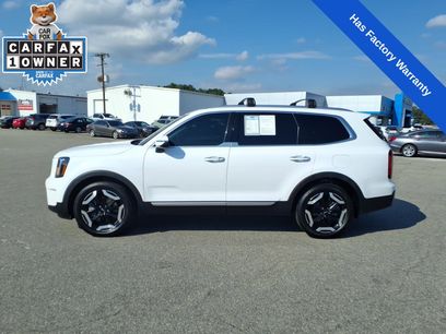 Used 2024 Kia Telluride S w/ S Sunroof Package