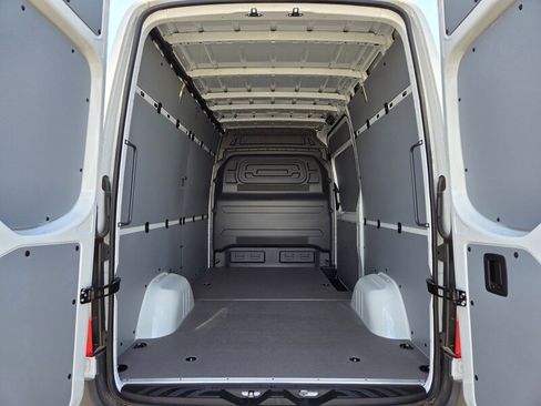 New 2025 Mercedes-Benz Sprinter 2500 image 13