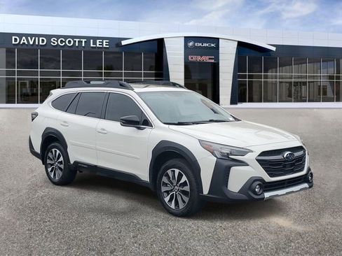 Used 2025 Subaru Outback Limited w/ Popular Package #2 AWD/4WD image 1