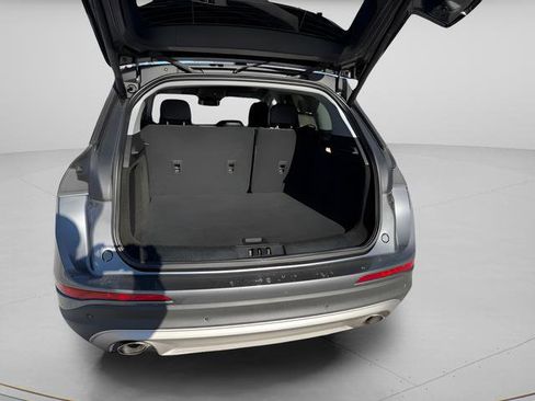 Used 2021 Lincoln Corsair AWD w/ Premium Package image 11