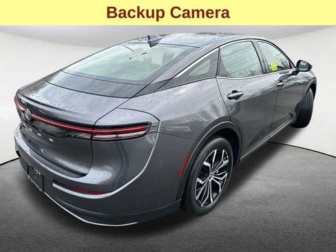 Used 2023 Toyota Crown XLE image 10