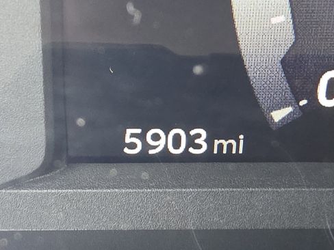 Used 2025 Toyota Tacoma SR5 image 17