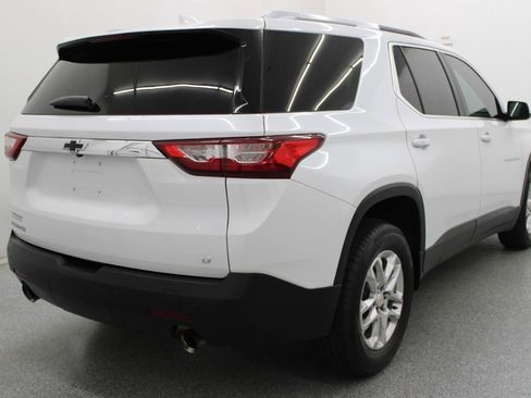 Used 2018 Chevrolet Traverse LT image 5