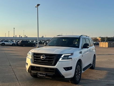 Used 2021 Nissan Armada SL w/ Midnight Edition Package RWD image 7