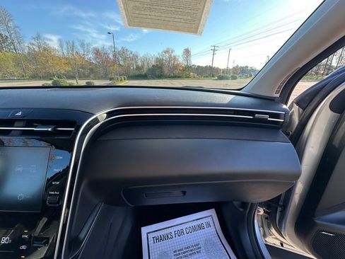 Used 2022 Hyundai Tucson SEL w/ Convenience + Premium Package image 16