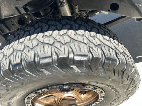 Used 2018 Jeep Wrangler Unlimited Sport S AWD/4WD image 15