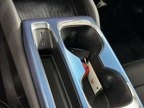 Used 2024 Chevrolet Equinox EV LT w/ LPO, Blackout Package image 20