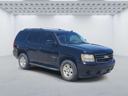 Used 2011 Chevrolet Tahoe LS RWD image 1