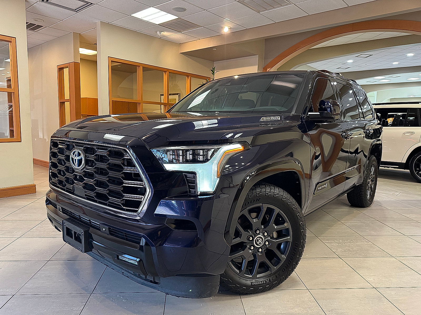 Used 2023 Toyota Sequoia Platinum AWD/4WD image 1