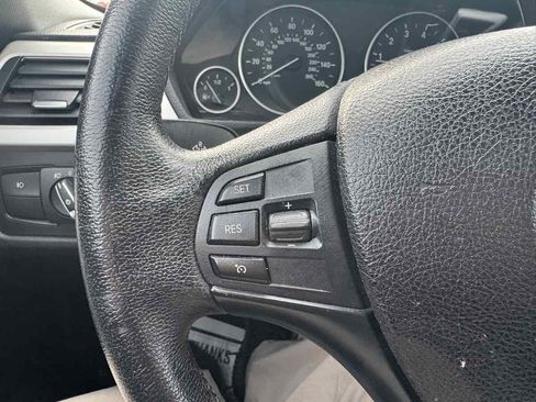 Used 2018 BMW 320i Sedan image 26