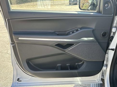 New 2025 Lincoln Navigator L Reserve w/ Jet Appearance Package image 10