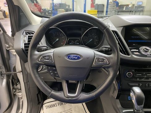 Used 2019 Ford Escape Titanium image 23