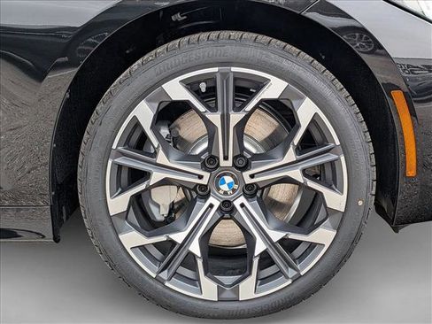 New 2026 BMW 330i xDrive Sedan w/ Convenience Package image 9