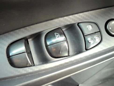Used 2024 Nissan Sentra SV FWD image 29