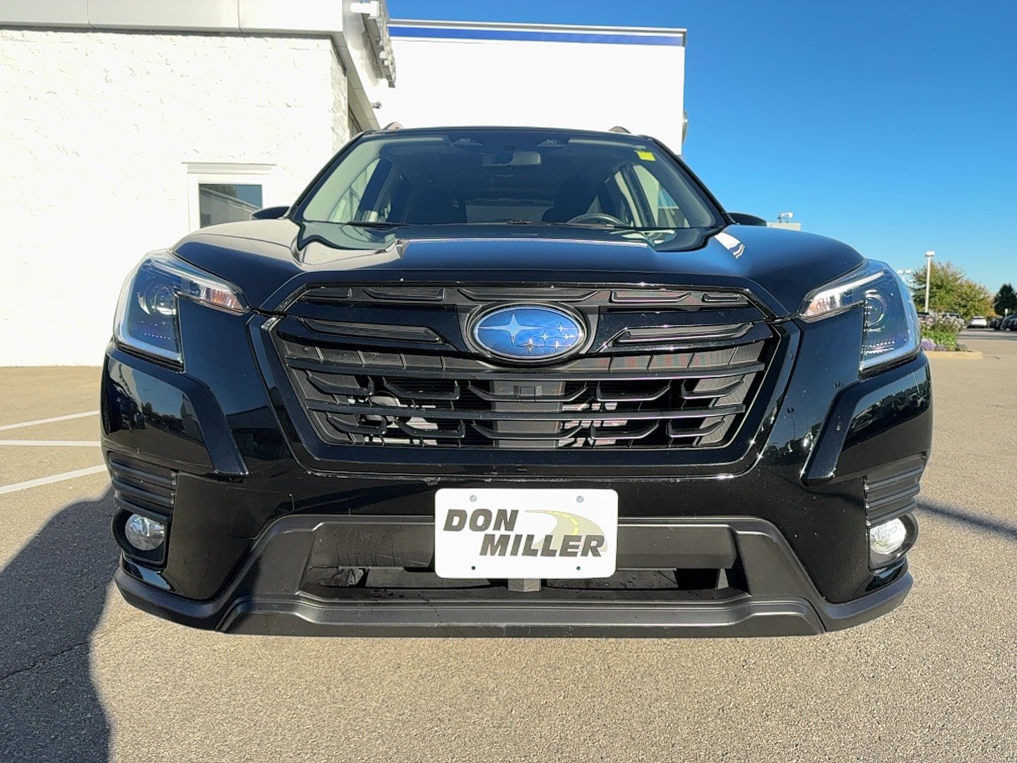 Used 2023 Subaru Forester Premium AWD/4WD image 2