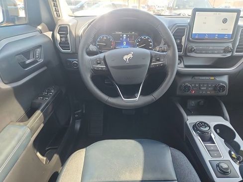Certified 2022 Ford Bronco Sport Outer Banks w/ Tech Package AWD/4WD image 9