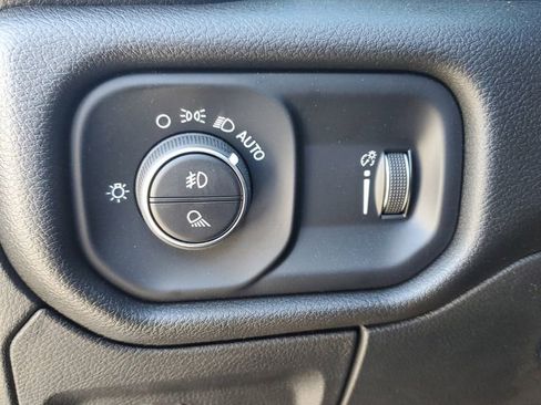 Used 2025 RAM 1500 Tradesman image 22