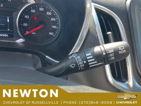 Used 2024 Chevrolet Equinox LT FWD image 18
