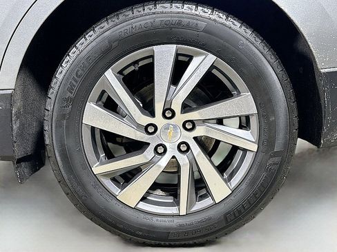 Used 2023 Chevrolet Equinox Premier image 34