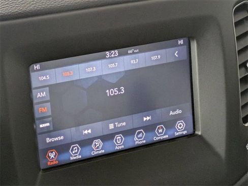 Used 2018 Jeep Compass Latitude w/ Popular Equipment Group image 23