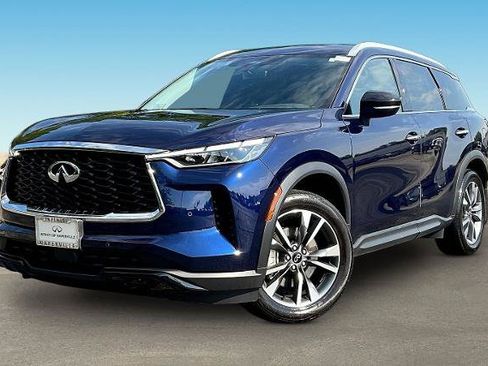 Certified 2023 INFINITI QX60 Luxe w/ Performance Audio Package AWD/4WD image 3