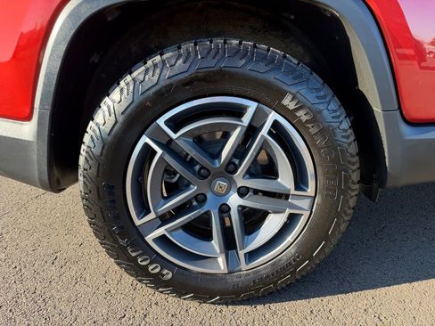 Used 2025 Rivian R1T Adventure AWD/4WD image 10