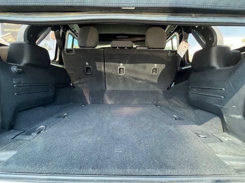 Used 2024 Jeep Wrangler Unlimited AWD/4WD image 7
