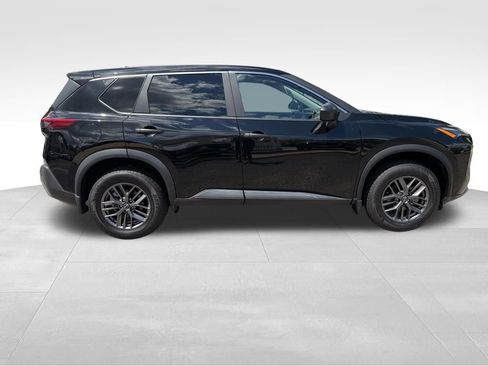 Used 2023 Nissan Rogue S AWD/4WD image 7