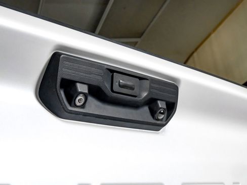 Used 2021 Chevrolet Silverado 2500 High Country w/ Z71 Off-Road Package image 48