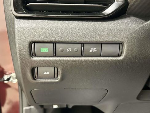 Used 2024 Nissan Sentra SV FWD image 21