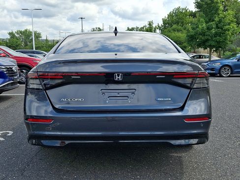 Used 2024 Honda Accord EX-L image 5